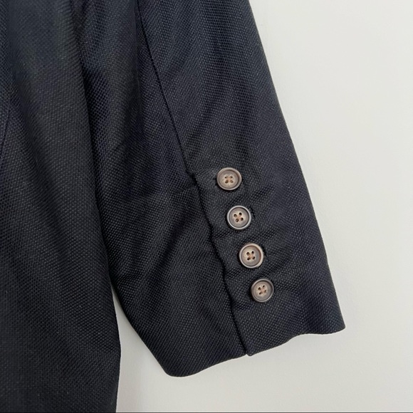 ELIZABETH & JAMES Black Short Sleeve Linen Blazer - Picture 5 of 5